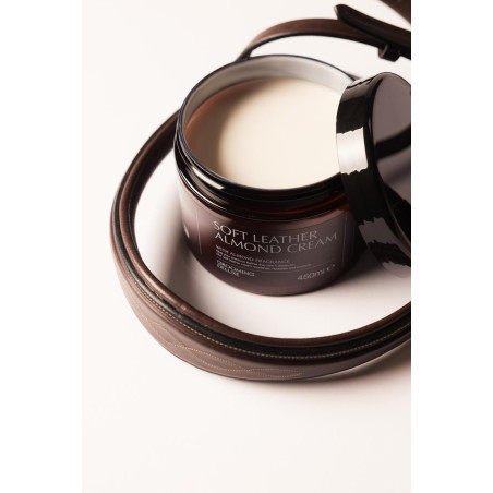 Zachte ledercrème met Amandel Grooming Deluxe