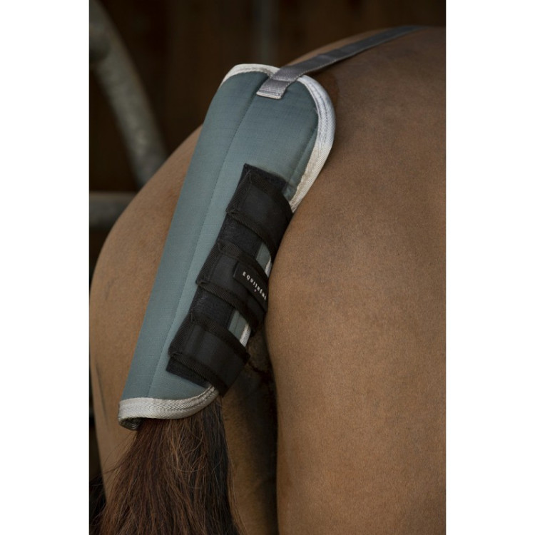 Staartbeschermer Equithème Tyrex 600D gerecycled Staartbeschermer Equithème Tyrex 600D gerecycled