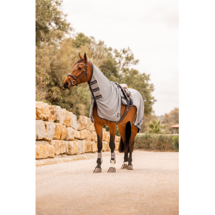 Vliegendeken voor paardrijden Horze Paso Fino met afneembare halsbedekking en UV-bescherming Vliegendeken voor paardrijden Horze Paso Fino met afneembare halsbedekking en UV-bescherming