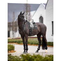 LeMieux Suede Power Dressuur Vierkant Bruin LeMieux Suede Power Dressuur Vierkant Bruin