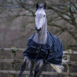 Bucas Trot Turnout 200g deken Zwart / wit