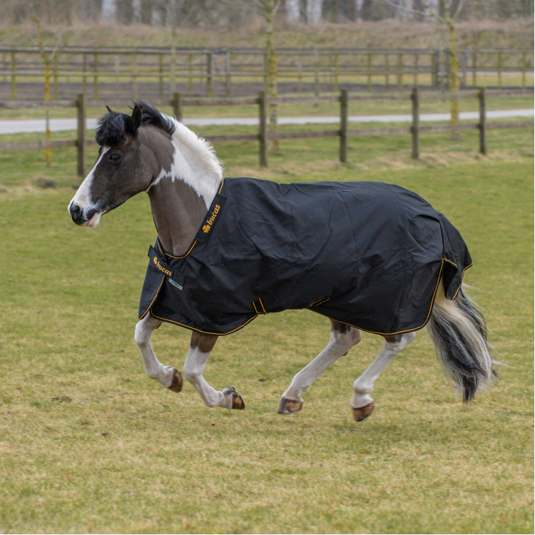 Bucas Irish Turnout Light 50g deken met halsstuk Bucas Irish Turnout Light 50g deken met halsstuk