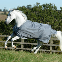 Bucas Smartex Big Neck Medium 150g deken Ijzeren Poort Grijs Bucas Smartex Big Neck Medium 150g deken Ijzeren Poort Grijs