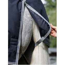 LeMieux Arika Storm-Tek deken 200 g Marineblauw LeMieux Arika Storm-Tek deken 200 g Marineblauw