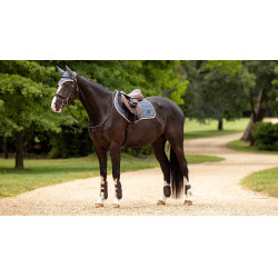 LeMieux Loire Classic Close Contact Square zadeldek LeMieux Loire Classic Close Contact Square zadeldek