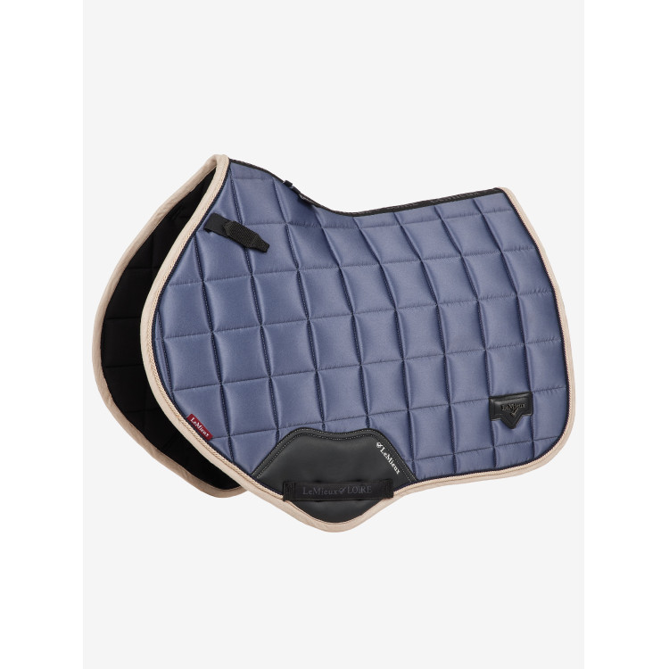 LeMieux Loire Classic Close Contact Square zadeldek LeMieux Loire Classic Close Contact Square zadeldek