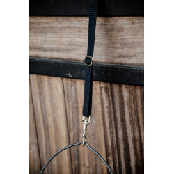 Nylon Halstertouw Met Musketonhaak En Ring Lang Kentucky Zwart Nylon Halstertouw Met Musketonhaak En Ring Lang Kentucky Zwart