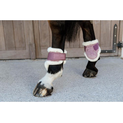 Jong paarden kogelbeschermer Velvet vegan schapenvacht Kentucky Oudroze