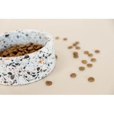 Hondenvoerbak van terrazzo-steen Kentucky Wit