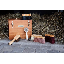 Poetskist Grooming Deluxe by Kentucky Poetskist Grooming Deluxe by Kentucky