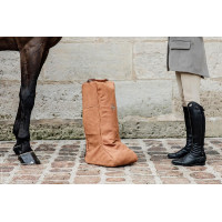 Laarzentas Chestnut Grooming Deluxe by Kentucky Bruin