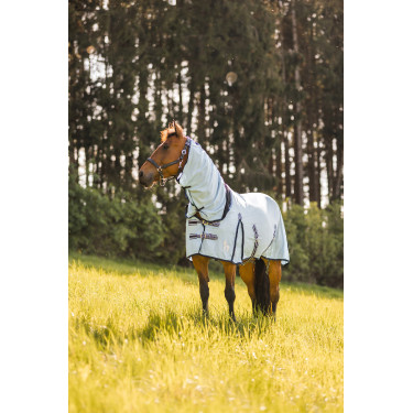 Vliegendeken Freja Horze met halsstuk Lichtblauw Vliegendeken Freja Horze met halsstuk Lichtblauw