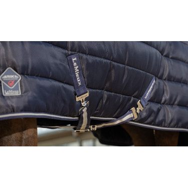 LeMieux Arika Stable-Tek deken 200 g LeMieux Arika Stable-Tek deken 200 g