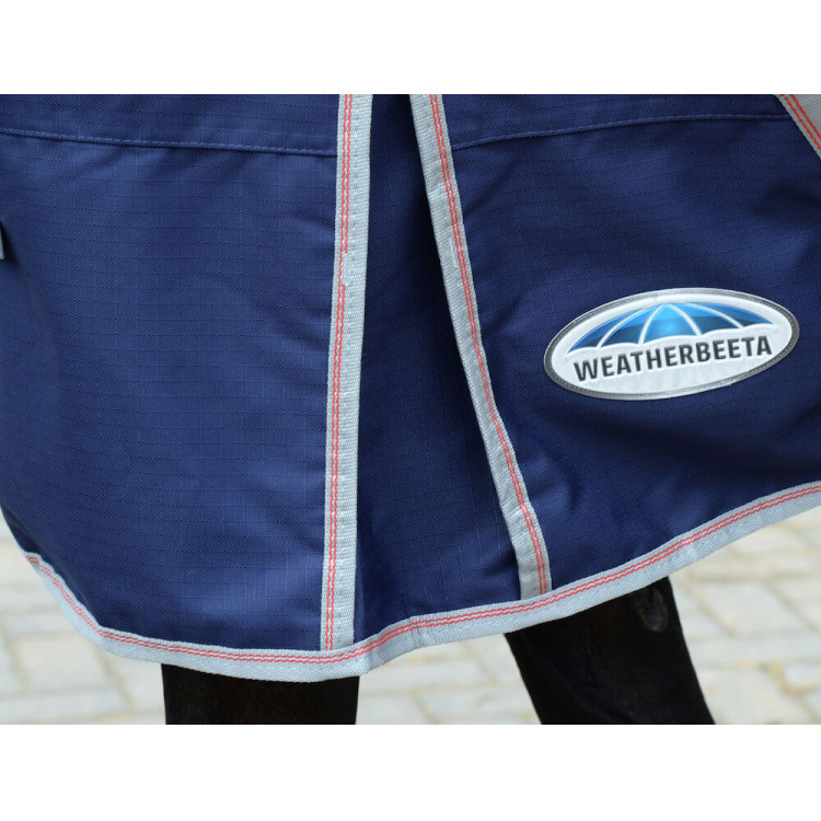 220g dekentje Weatherbeeta met hals ComFiTec Essential 220g dekentje Weatherbeeta met hals ComFiTec Essential