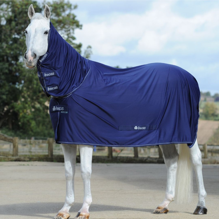 Droogdeken Bucas Power Cooler met halsstuk Droogdeken Bucas Power Cooler met halsstuk