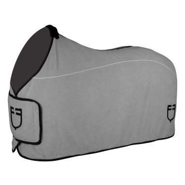Fleece deken met voorflap sluiting GP Equestro Grijs Fleece deken met voorflap sluiting GP Equestro Grijs