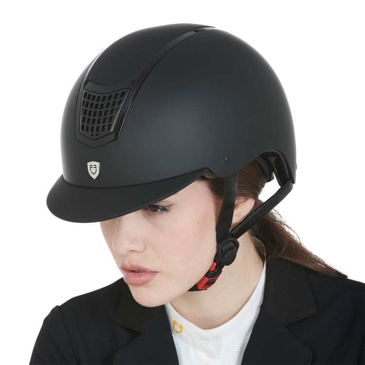Ultralichte helm met gepolijst frame Eclipse Equestro Ultralichte helm met gepolijst frame Eclipse Equestro