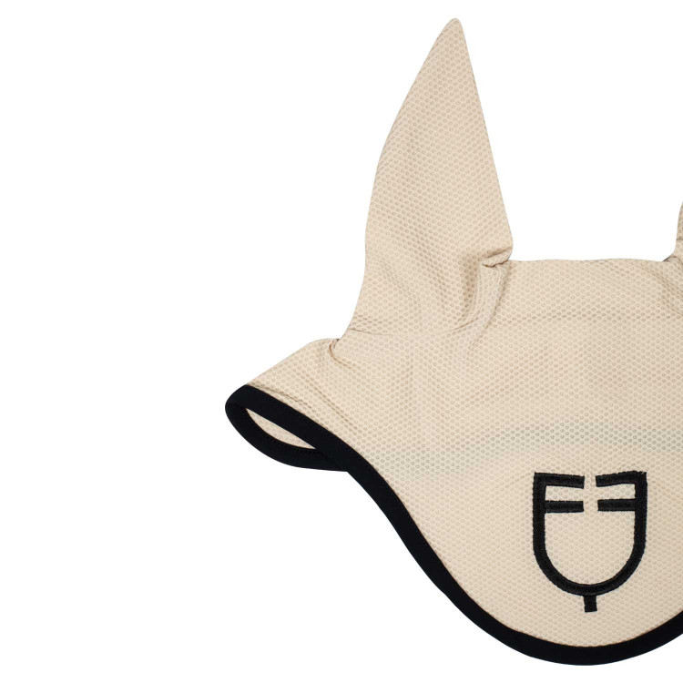 Anti-vliegen oornetje van geperforeerde stof met logo Black Line Edition Equestro Anti-vliegen oornetje van geperforeerde stof met logo Black Line Edition Equestro