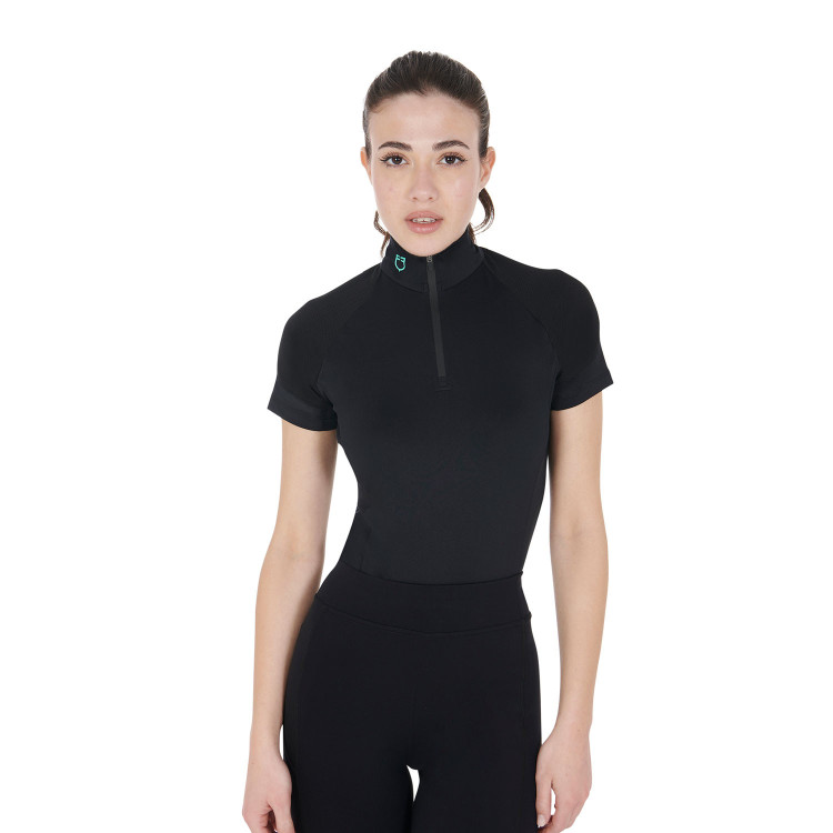 Aansluitende basislaag met korte mouwen voor dames in technisch materiaal Equestro Aansluitende basislaag met korte mouwen voor dames in technisch materiaal Equestro