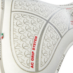 Acavallo schokdemper grip en traagschuim Close Contact Acavallo schokdemper grip en traagschuim Close Contact