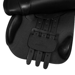 Hinderniszadel in gehamerd leer Supreme Evolution New Equestro Zwart