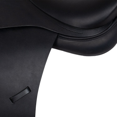 Dressuurzadel met lange kniewrongen Aachen Equestro Zwart