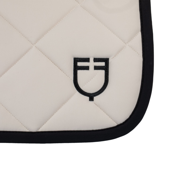 Zadeldoek springen in technische stof met geborduurd logo Black Line Edition Equestro Zadeldoek springen in technische stof met geborduurd logo Black Line Edition Equestro