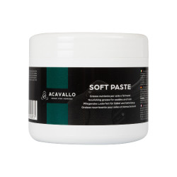 Voedende vet voor zadels en uitrusting 500 ml Acavallo Voedende vet voor zadels en uitrusting 500 ml Acavallo