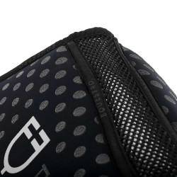 Memory foam mat met siliconen grip en wit Equestro-logo Marine Marineblauw