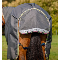 Horseware Amigo 1200D Plus Turnout Bundle 50g 100g en 200g Donkergrijs / marineblauw / roze Horseware Amigo 1200D Plus Turnout Bundle 50g 100g en 200g Donkergrijs / marineblauw / roze