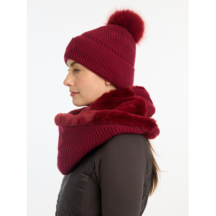 Bonnet LeMieux Lila met pompon Bonnet LeMieux Lila met pompon
