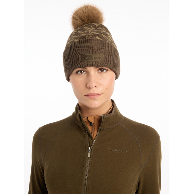 Bonnet LeMieux LM met pompon