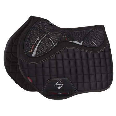 LeMieux X-Grip Silicone EuroJump Vierkant Zadeldek LeMieux X-Grip Silicone EuroJump Vierkant Zadeldek