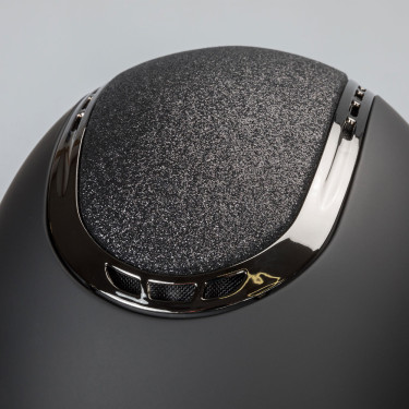 EQ3 Pardus Smooth Top helm met draaiknop Back on Track Zwart met glitters EQ3 Pardus Smooth Top helm met draaiknop Back on Track Zwart met glitters