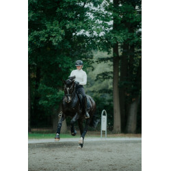 Abus Airluxe Supreme paardrijcap Zwart