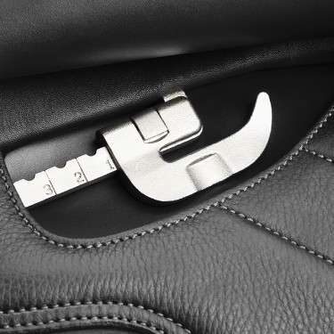 Bates Luxe leren dressuurzadel Plus Zwart Bates Luxe leren dressuurzadel Plus Zwart