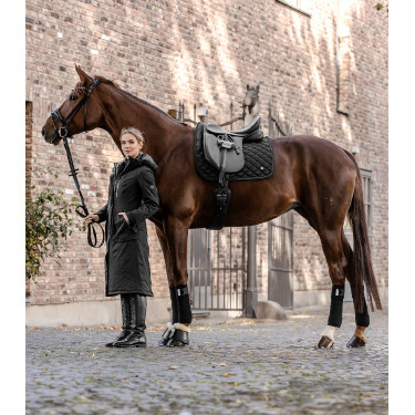 Zadeldoek Waldhausen Nepal Zwart