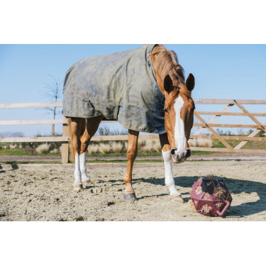 Speelbal / hooirol Kentucky Bordeaux Speelbal / hooirol Kentucky Bordeaux