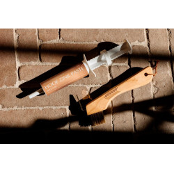 Zinkpasta Equi Hoof Grooming Deluxe by Kentucky Zinkpasta Equi Hoof Grooming Deluxe by Kentucky