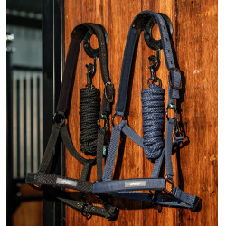 Halster en lijn Amigo Horseware Marine Marineblauw Halster en lijn Amigo Horseware Marine Marineblauw