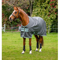 Horseware Amigo Hero Ripstop Turnout deken met fleecevoering 50g Grijs schaduw / nevel / marine Horseware Amigo Hero Ripstop Turnout deken met fleecevoering 50g Grijs schaduw / nevel / marine