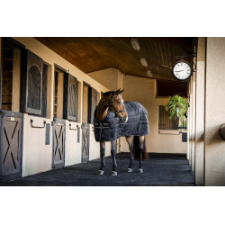 Horseware Amigo Ripstop Insulator 350g staldeken Zwart / zwart / zilver Horseware Amigo Ripstop Insulator 350g staldeken Zwart / zwart / zilver