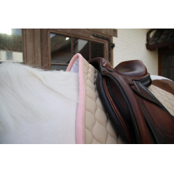 Kentucky Softshell Onion Quilt Springzadeldek Beige