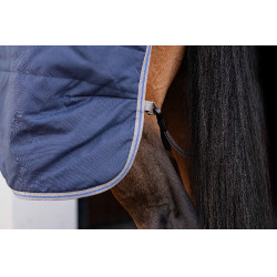 Horseware Rhino staldeken 100g Zwart / titaniumgrijs / klassiek blauw Horseware Rhino staldeken 100g Zwart / titaniumgrijs / klassiek blauw
