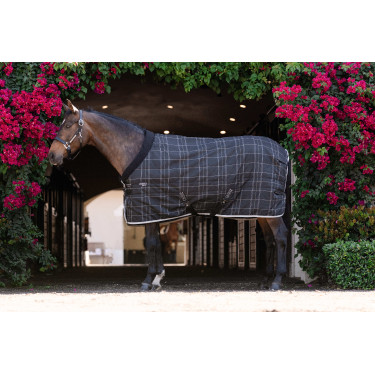 Horseware Rhino Pony staldeken 100g Zwart / wit-grijze ruiten Horseware Rhino Pony staldeken 100g Zwart / wit-grijze ruiten