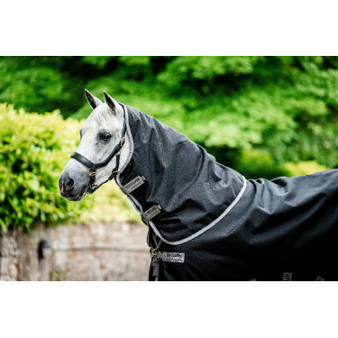 Horseware Amigo 1200D Turnout Plus 50g deken Zwart / titaniumgrijs / zilver Horseware Amigo 1200D Turnout Plus 50g deken Zwart / titaniumgrijs / zilver