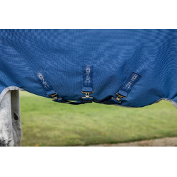 Horseware Ionic Therapy Turnout 100g deken Bleu imperial / argent /Marine Blauw Horseware Ionic Therapy Turnout 100g deken Bleu imperial / argent /Marine Blauw