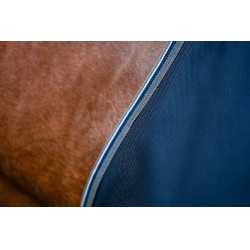 Horseware Rambo 1680D Turnout 450g VL deken Marine / onweer / zilvergrijs Marineblauw Horseware Rambo 1680D Turnout 450g VL deken Marine / onweer / zilvergrijs Marineblauw