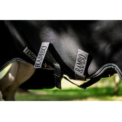 Horseware Rambo 1680D Turnout 450g VL deken Zwart / storm / zilvergrijs Horseware Rambo 1680D Turnout 450g VL deken Zwart / storm / zilvergrijs