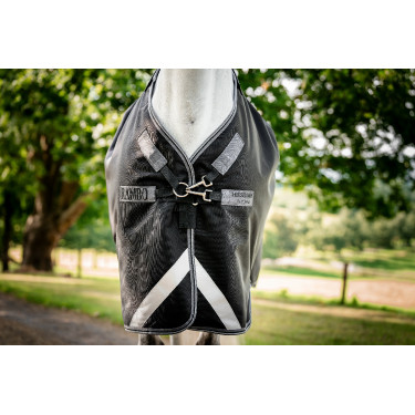 Horseware Rambo 1680D Turnout 450g VL deken Zwart / storm / zilvergrijs Horseware Rambo 1680D Turnout 450g VL deken Zwart / storm / zilvergrijs